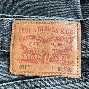 LEVI 511 W30 L32